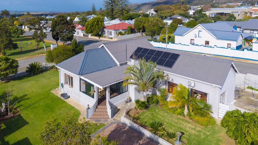 4 Bedroom Property for Sale in Bredasdorp Western Cape